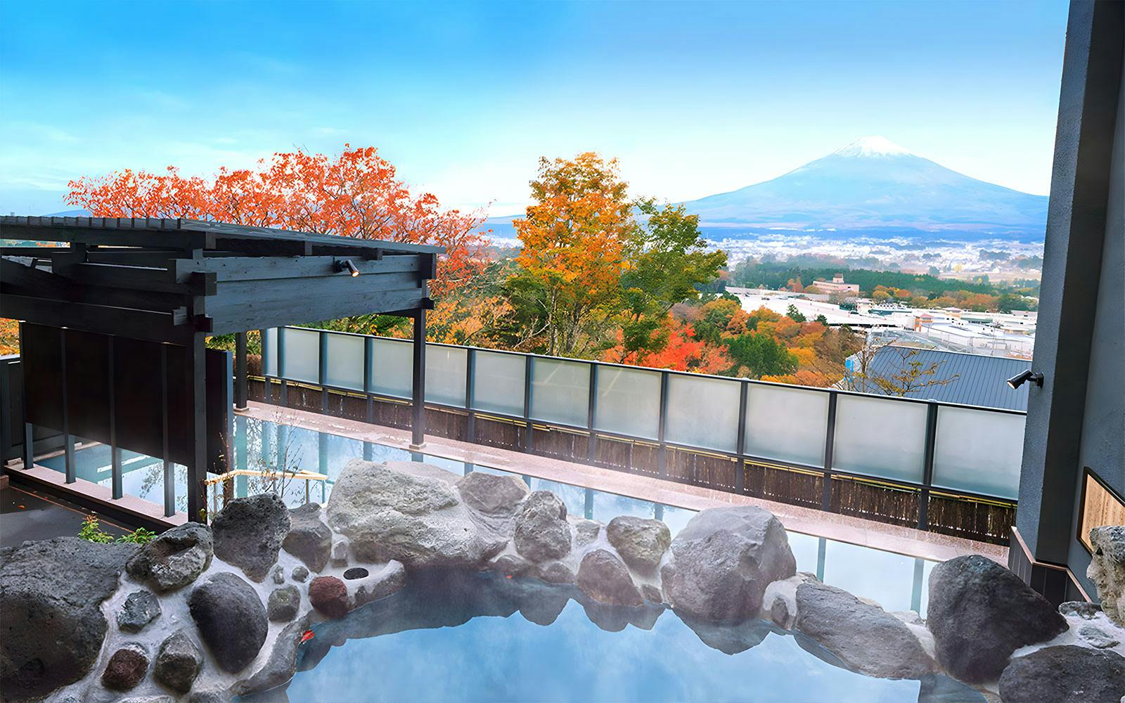 Mount Fuji Guided Day Tour with Lake Kawaguchi & Lake Yamanaka Image 5