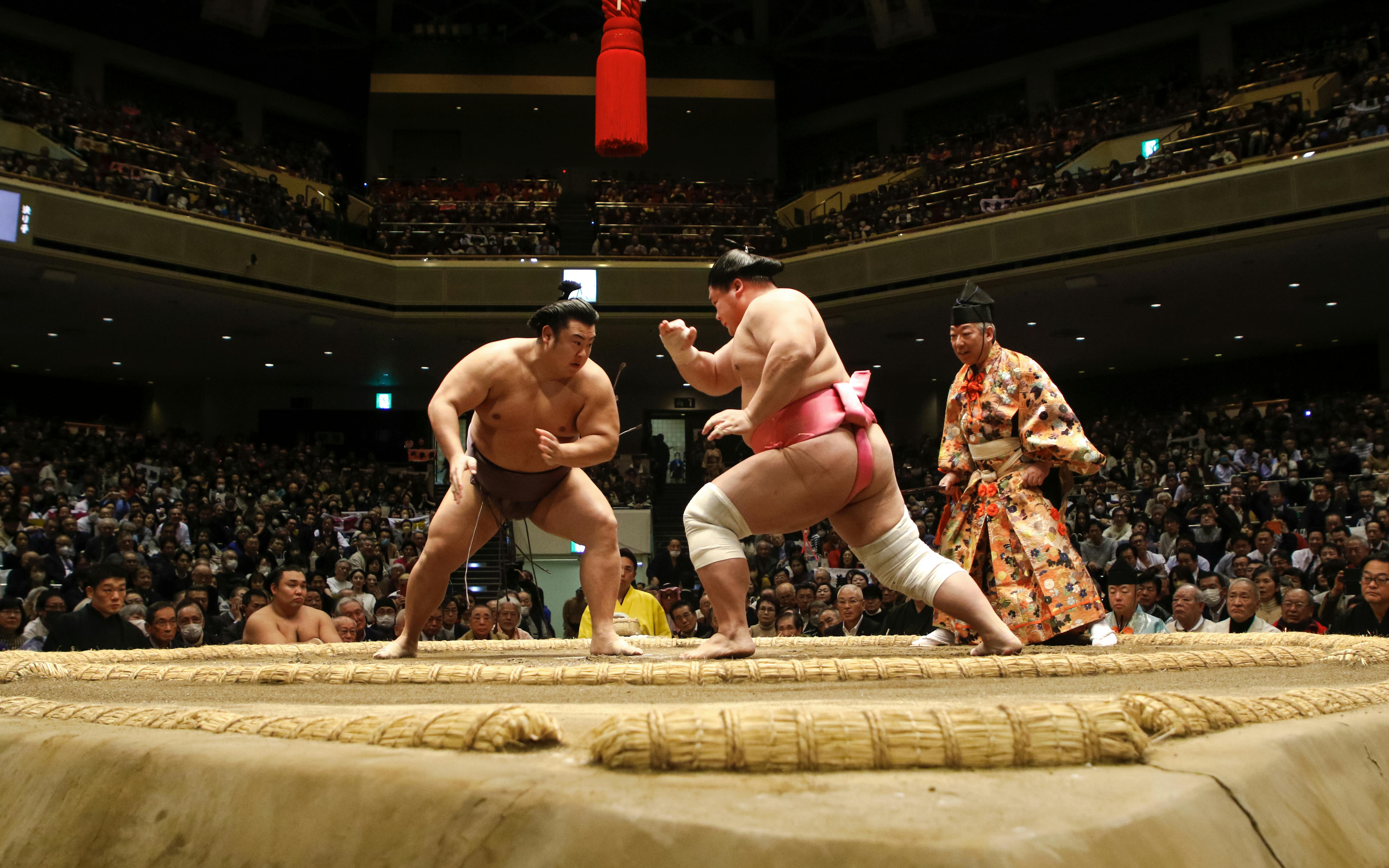 Nagoya Grand Sumo Tournament with Round-Trip Shinkansen from Tokyo (July 12 - 26) Image 2
