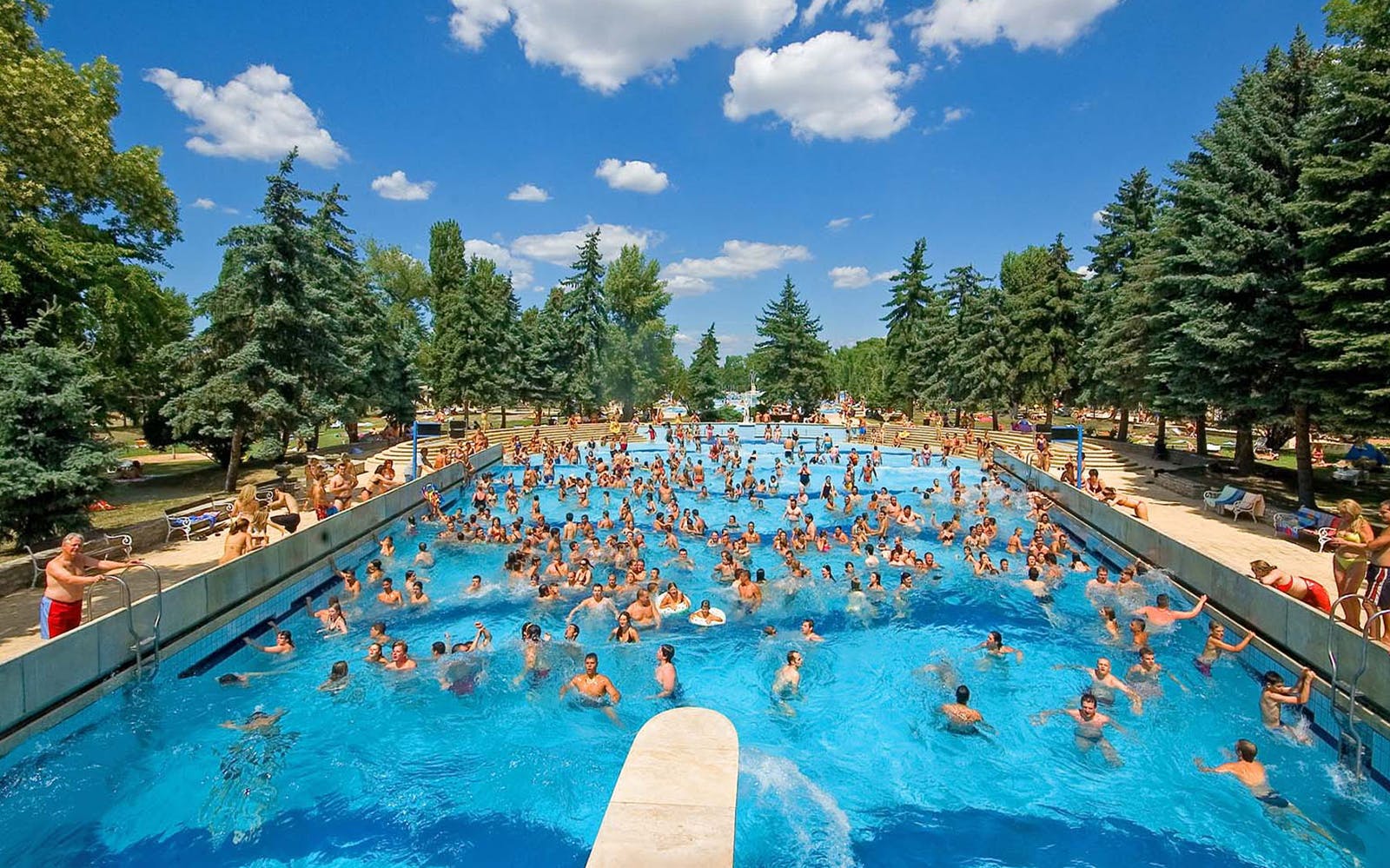 Palatinus Spa: Entry Ticket with Locker or Private Cabin Image 3