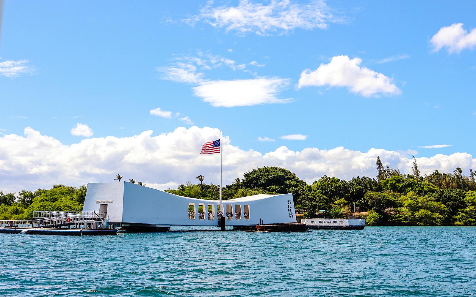 Pearl Harbor USS Arizona Memorial & Battleship Missouri Image 3