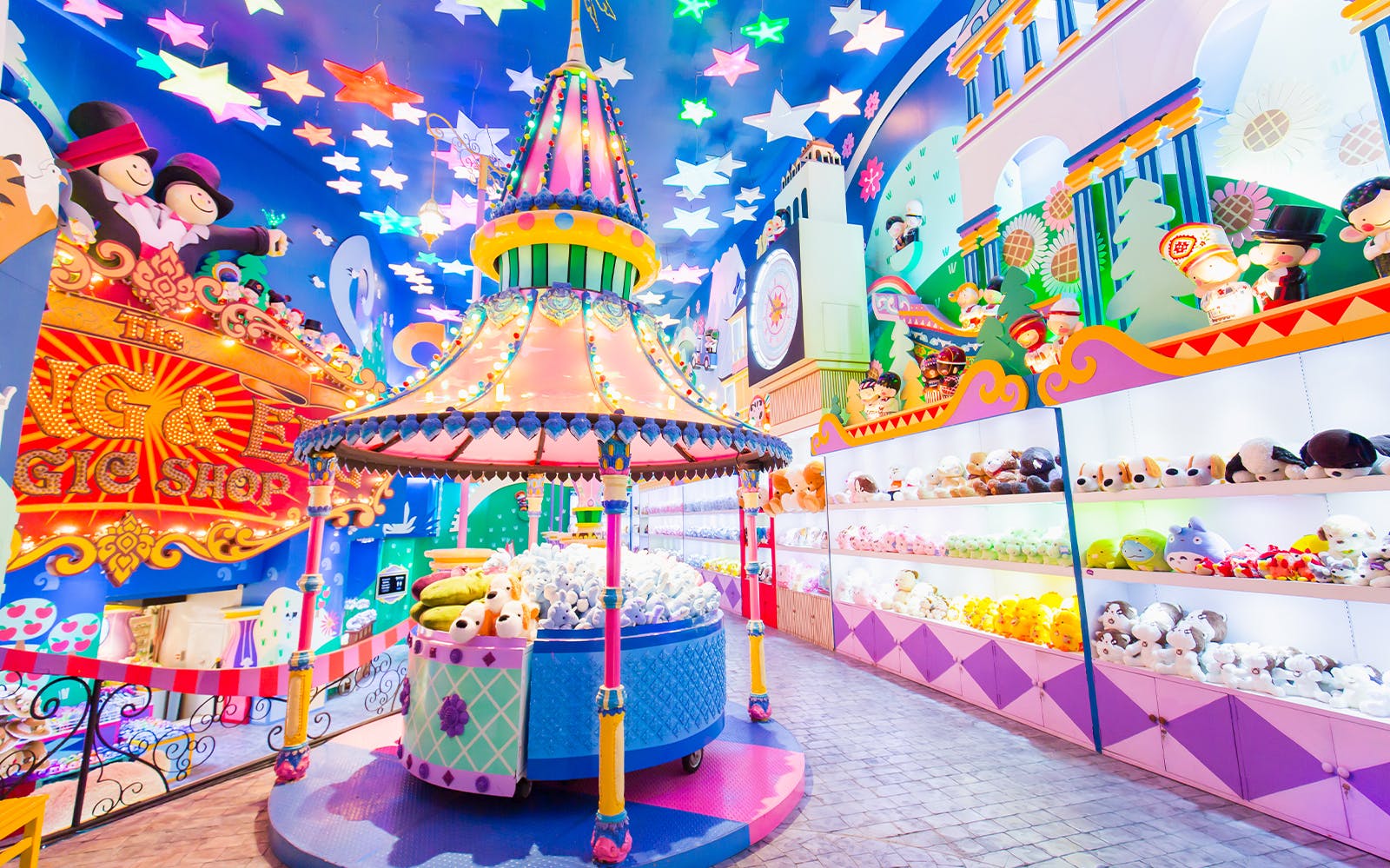 Phuket Fantasea Group Saver Tickets: Group of 3 & More Image 12