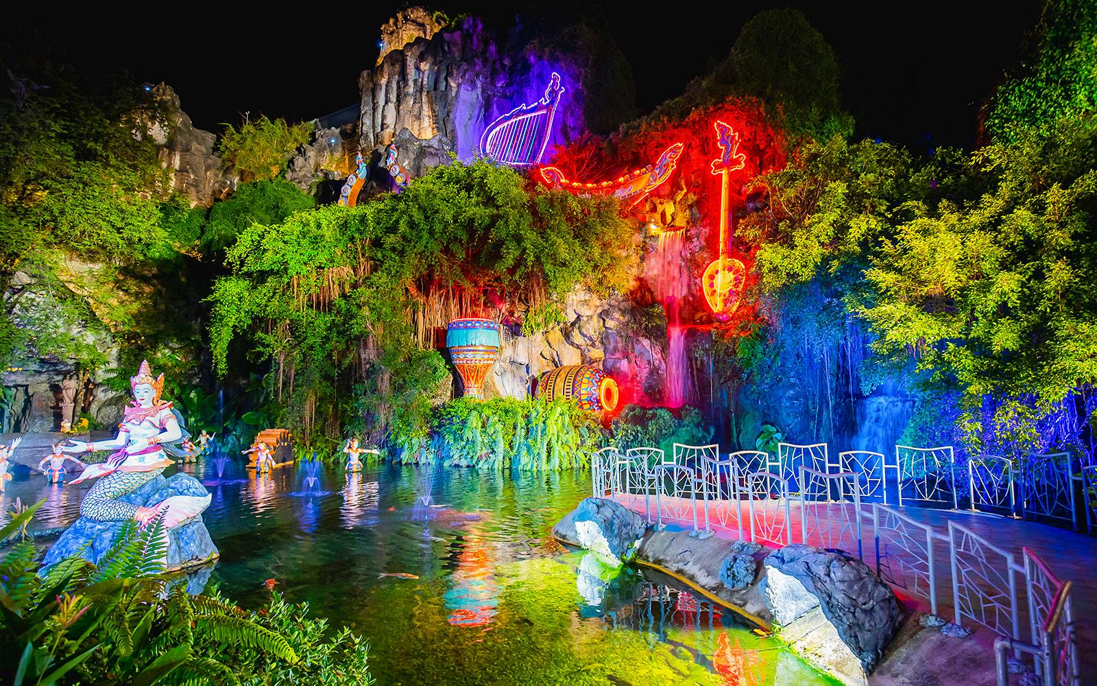 Phuket Fantasea Tickets with Round-Trip Shared Transfers & Optional Dinner Image 11