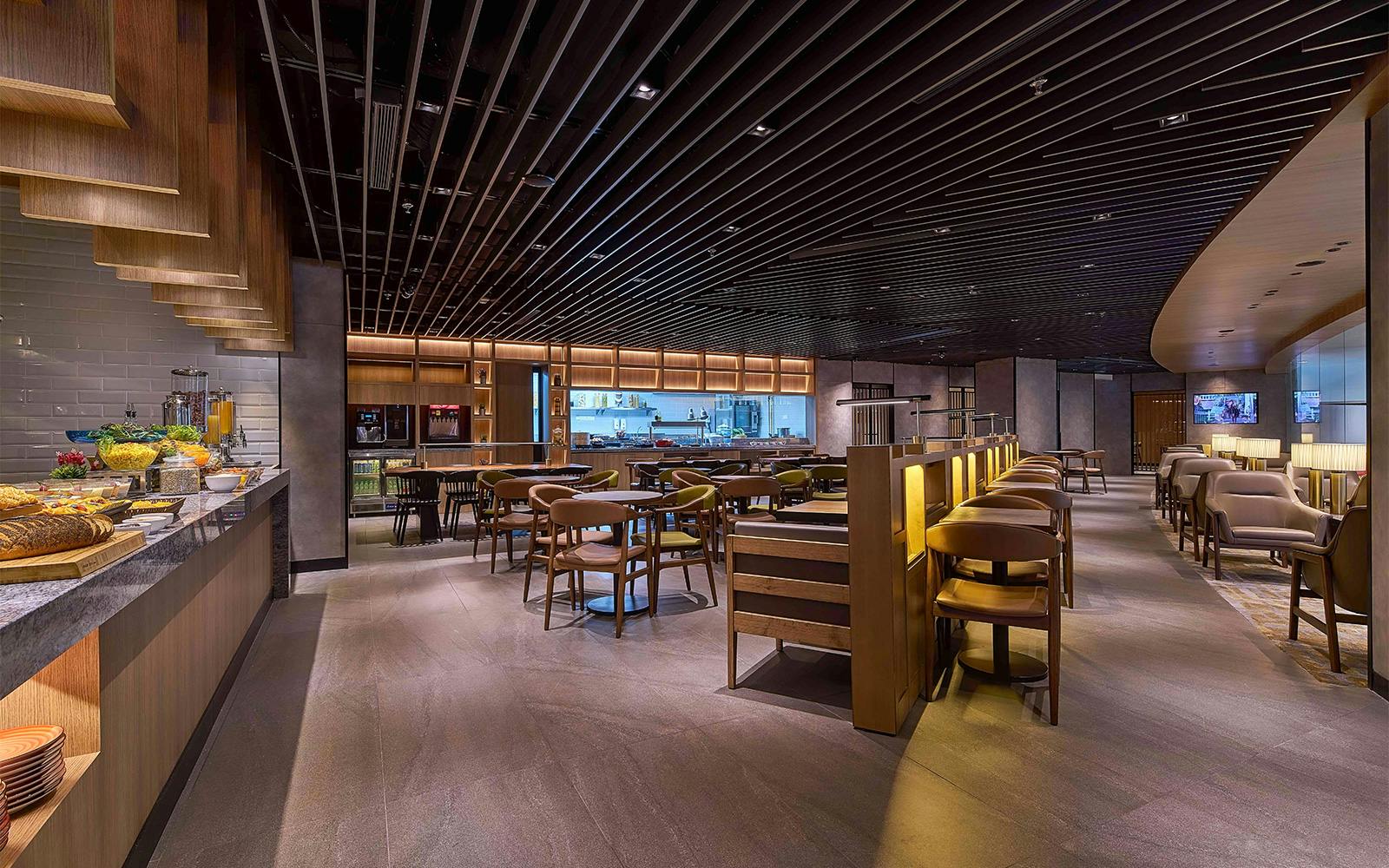 Plaza Premium First Lounge: KLIA Terminal 1 Image 2