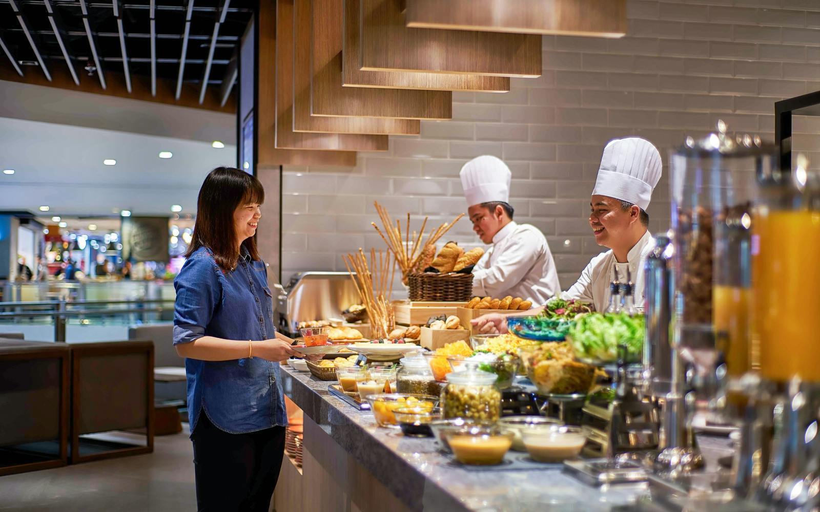 Plaza Premium Lounge: KLIA Terminal 2 Image 3