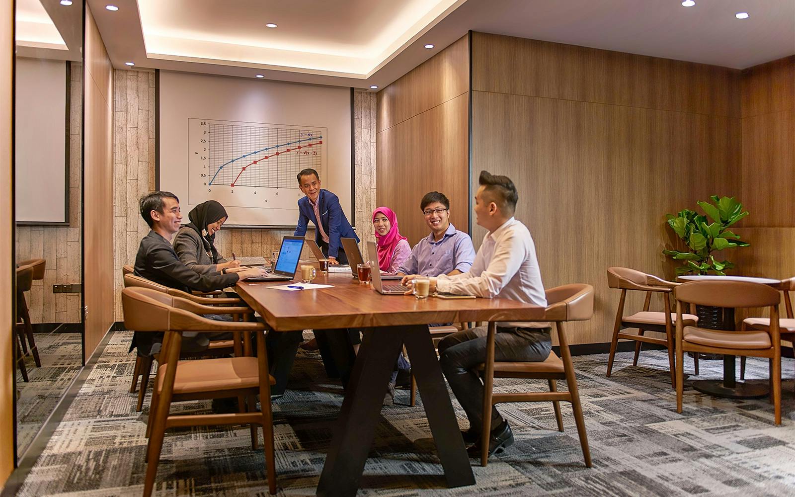 Plaza Premium Lounge: KLIA Terminal 2 Image 4