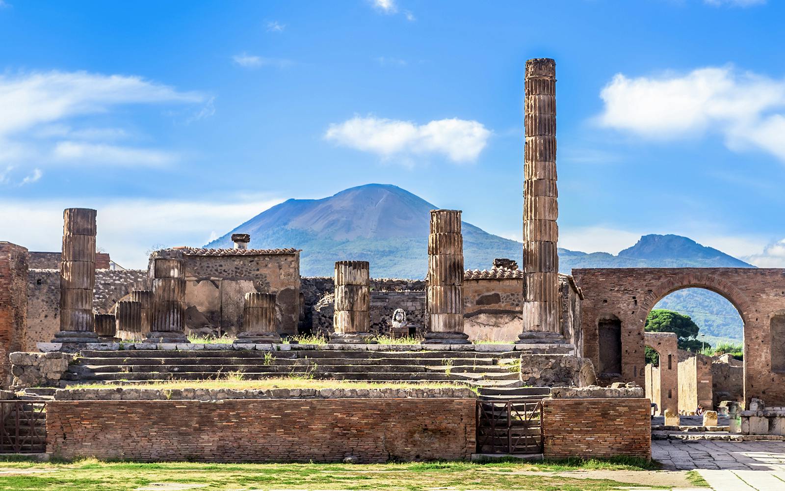 Pompeii Skip-the-Line Guided Tour Image 3