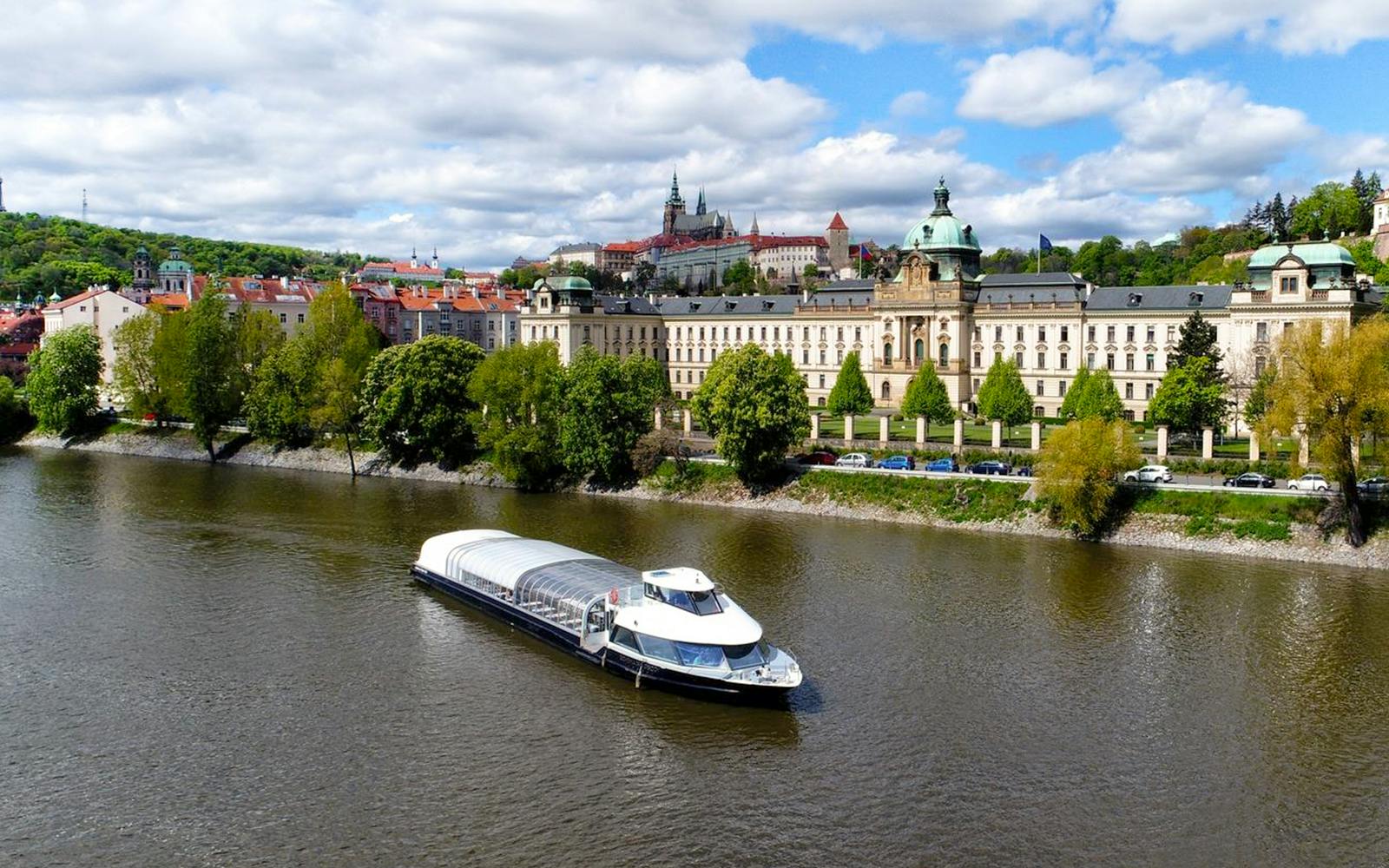 Prague Lunch Cruise on an Open-Top Glass Boat with Live Music Image 4