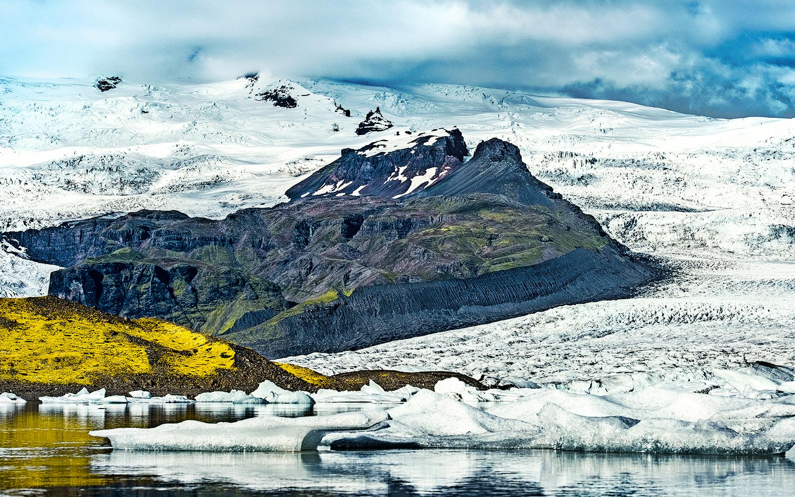  Reykjavik: Jokulsarlon Glacier Lagoon & South Iceland Tour
 Image 7