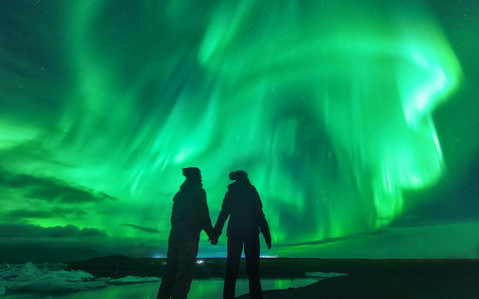 Reykjavik: Northern Lights & Golden Circle Full Day Trip Image 2