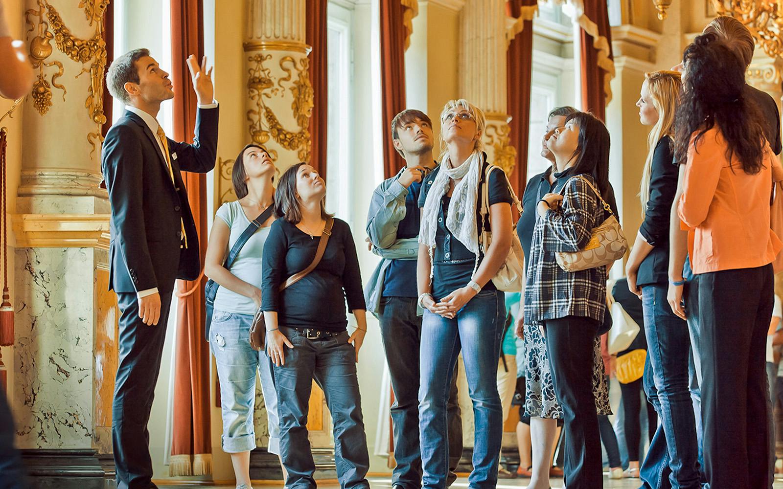 Semperoper Guided Tour for Families Image 5