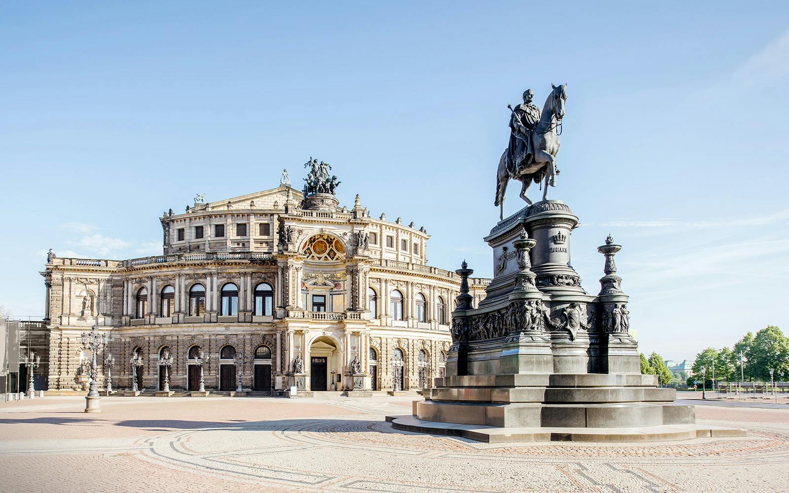 Semperoper Guided Tour for Families Image 8