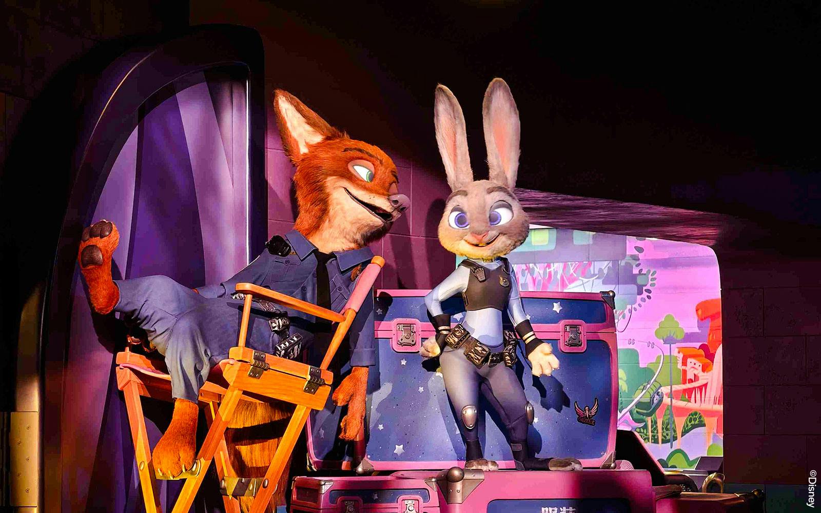 Shanghai Disneyland 1-Day Ticket with Premier Access (3 Attractions) Image 2