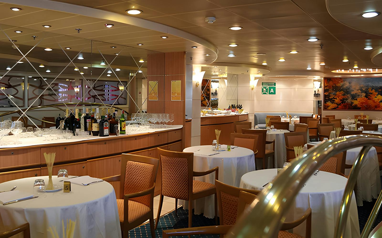 SNAV Ferry Tickets: Naples to/from Capri Image 4