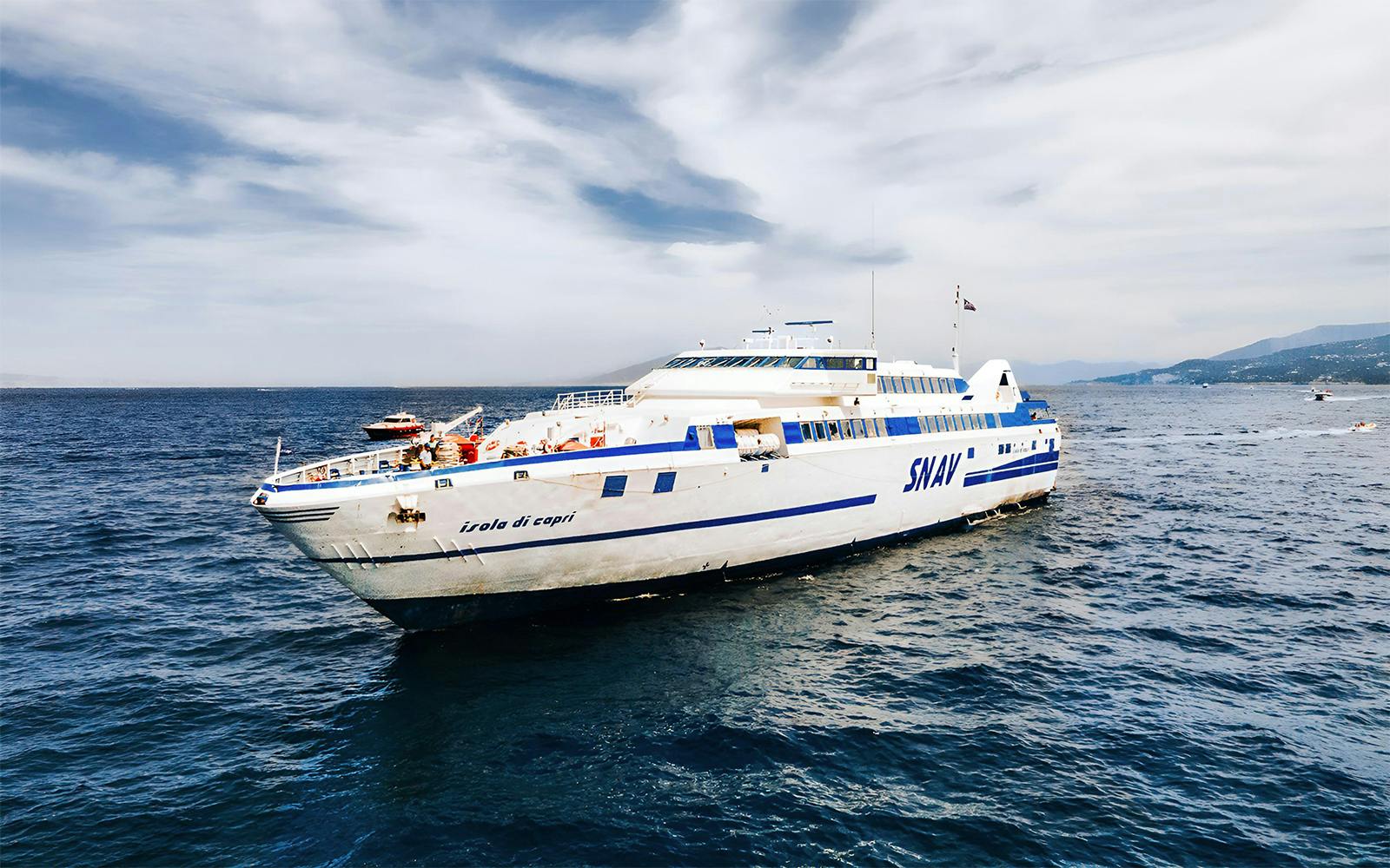 SNAV Ferry Tickets: Naples to/from Capri Image 5