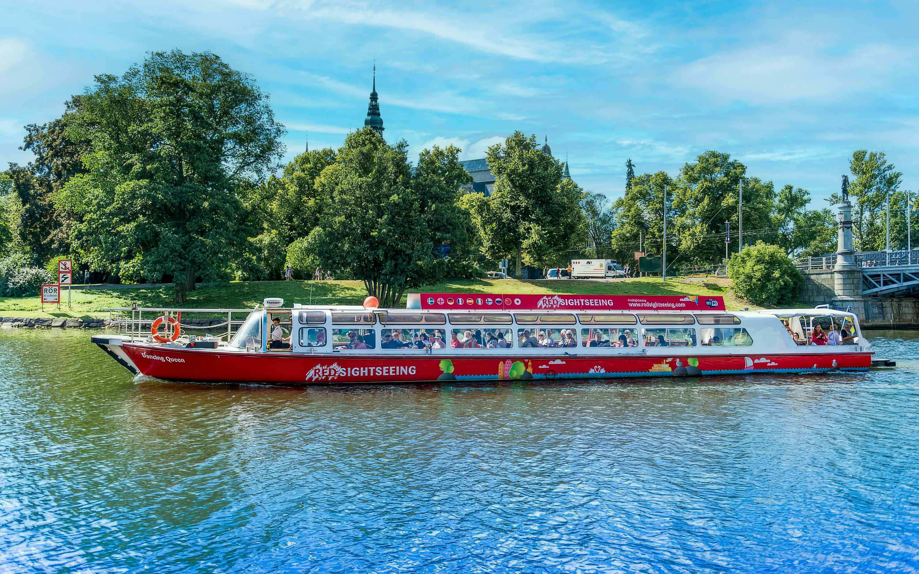 Stockholm: Royal Bridges & Canal Boat Tour with Audio Guide Image 4