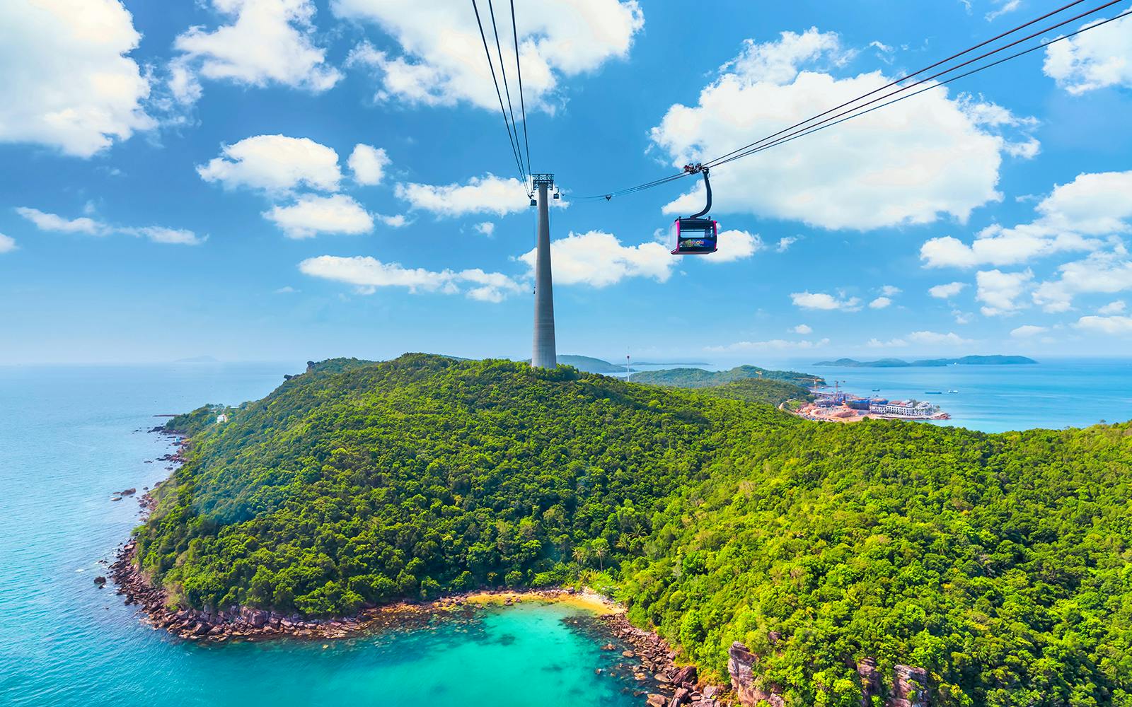 Sun World Hon Thom: Cable Car + Kiss of Sea Show Image 1
