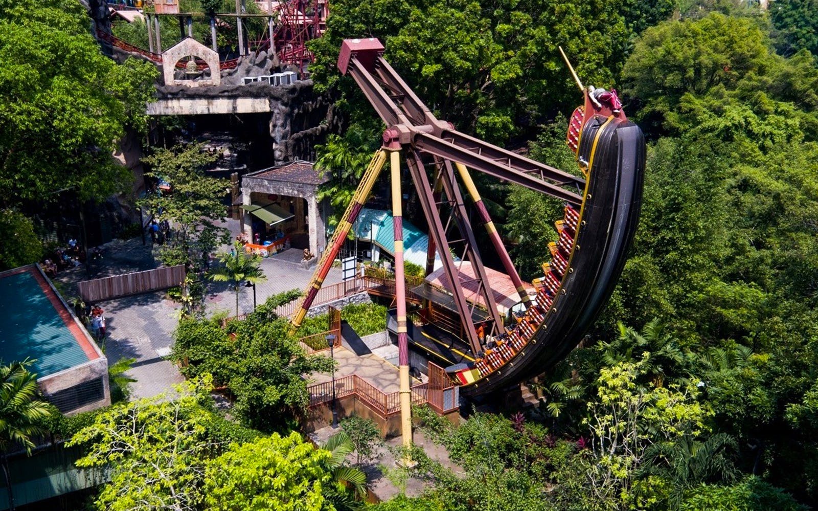 Sunway Lagoon Ticket with Round Trip Transfers Image 1