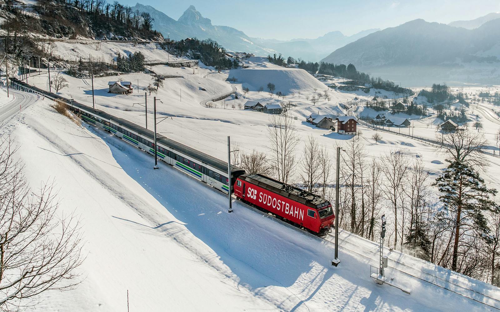 Swiss Travel Continuous Pass: Unlimited Travel on Train, Bus & Boat Image 2