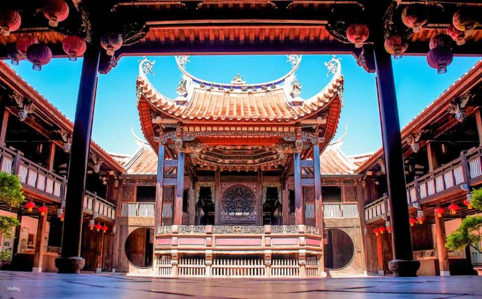Taichung Tour Package | 3 popular attractions tickets + 8 themed story halls DIY experience or 100 yuan consumption voucher (choose 2+2)