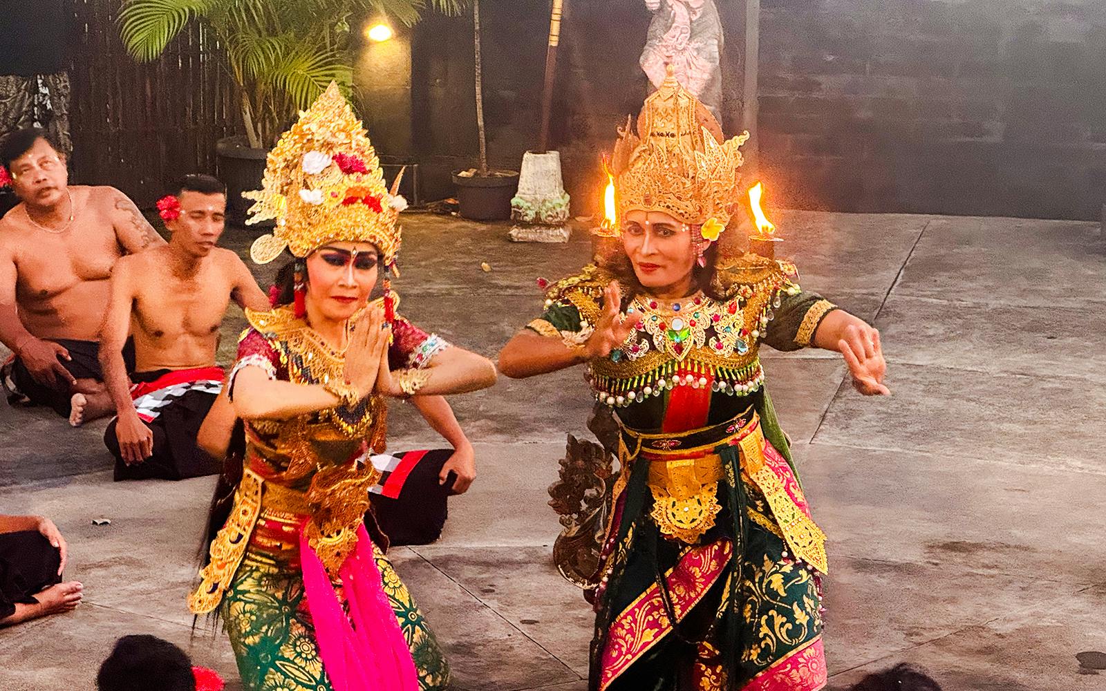 Tanah Lot Temple: Kecak & Fire Dance Show Tickets and Tours


 Image 2