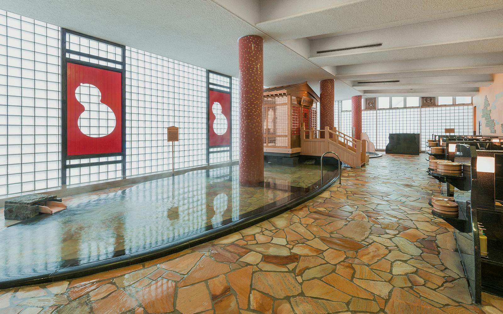 Tickets to Arima Onsen Taikou-no-yu Spa with Hankyu/Hanshin Railway Pass Image 2