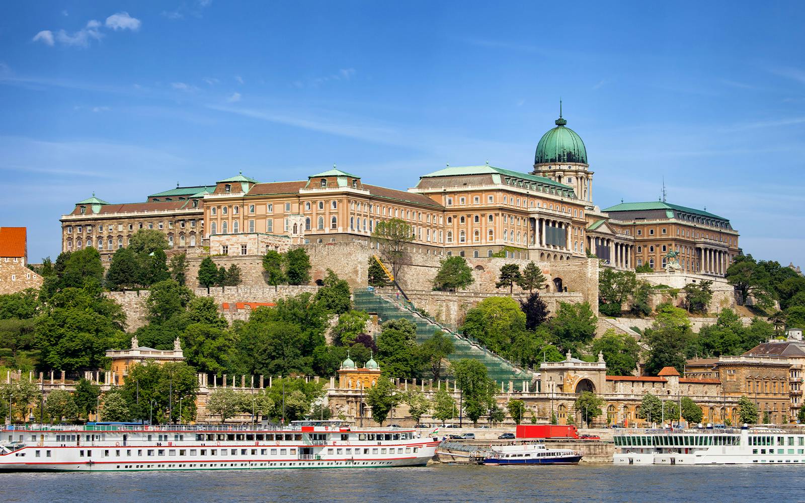Tickets to Hungarian Royal Guard Exhibition & Royal Riding Hall with a 3-Course Meal in Buda Castle Image 10