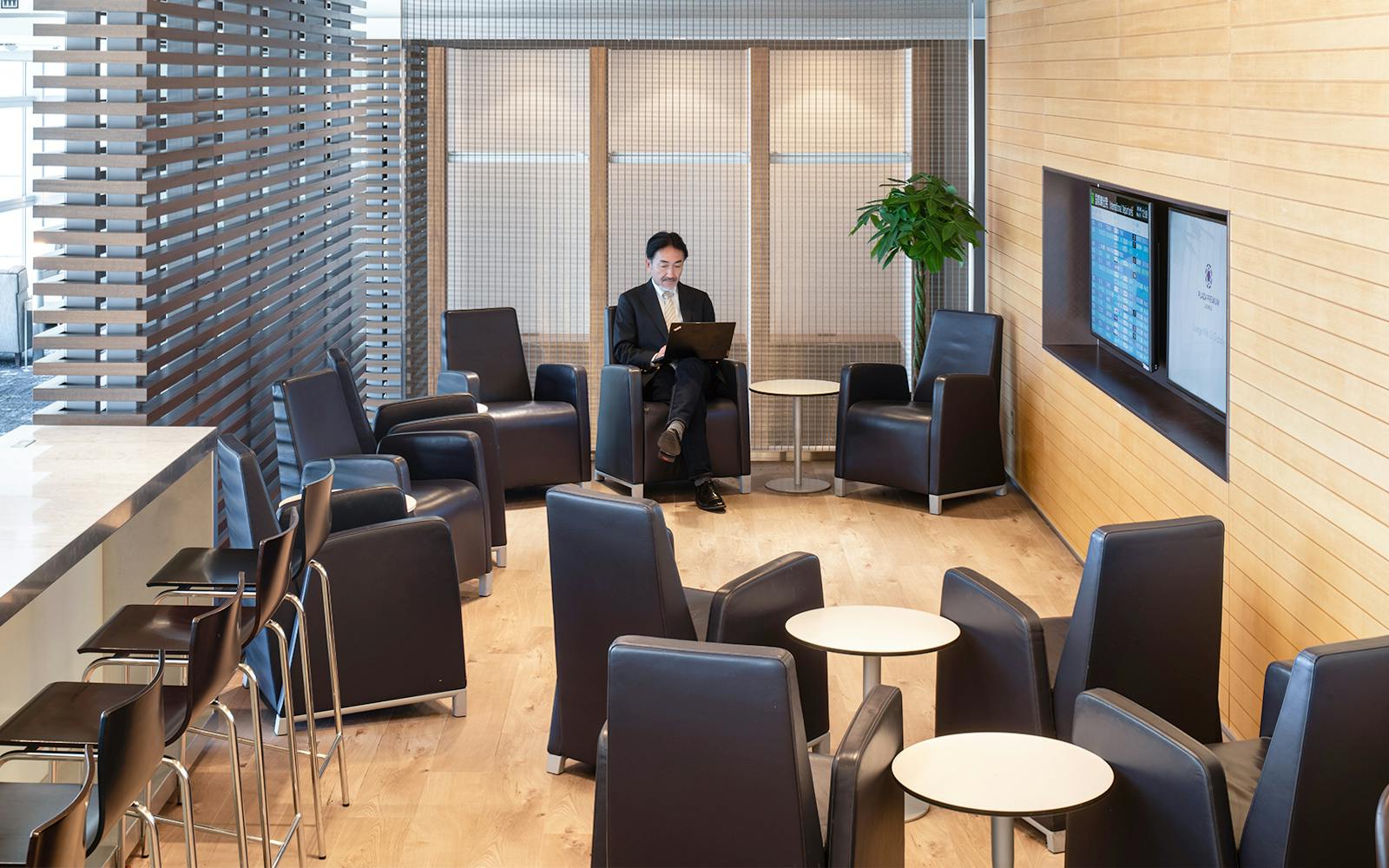 Tickets to Plaza Premium Lounge at Chubu Centrair International Airport Image 2