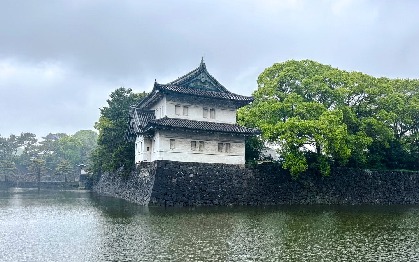 Tokyo: Imperial Palace East Gardens & Edo Castle Guided Walking Tour Image 11