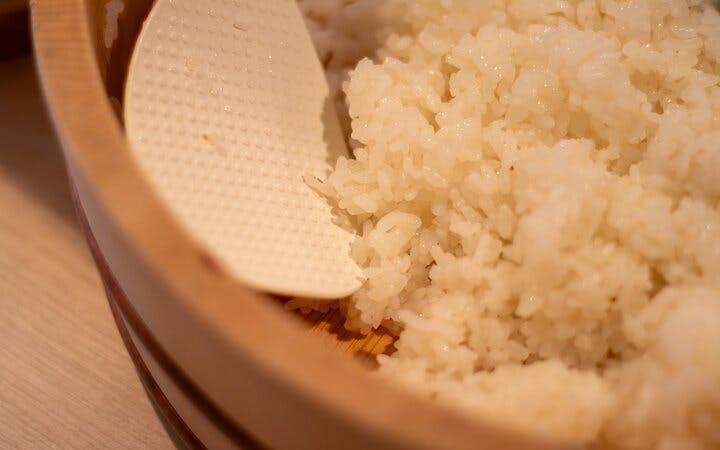 Tokyo Izakaya-Style Evening Cooking Class with Drinks and Ingredient Shopping Image 5