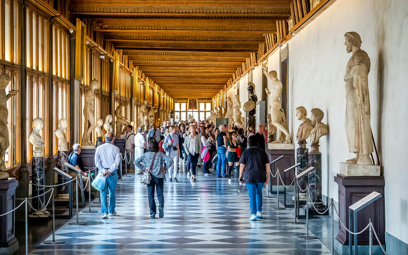 Uffizi Gallery VIP Small-Group Guided Tour Image 2