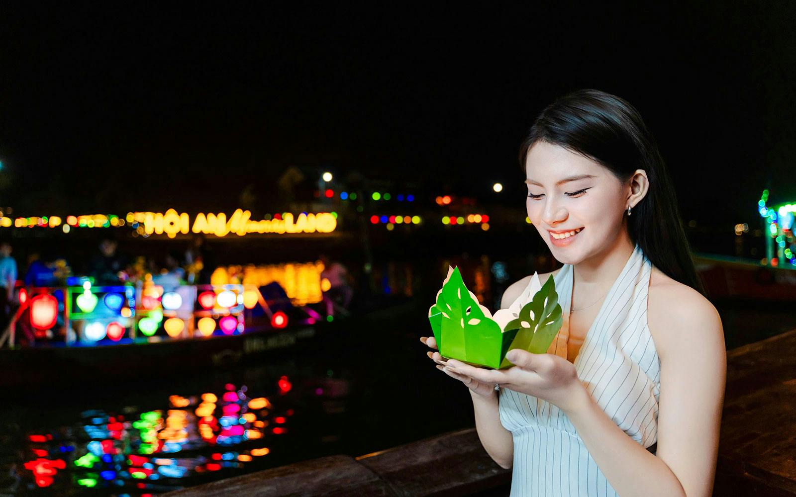 [Ultimate Combo] Hoi An Memories Show Tickets with Lantern Release on Boat & Dinner
 Image 3