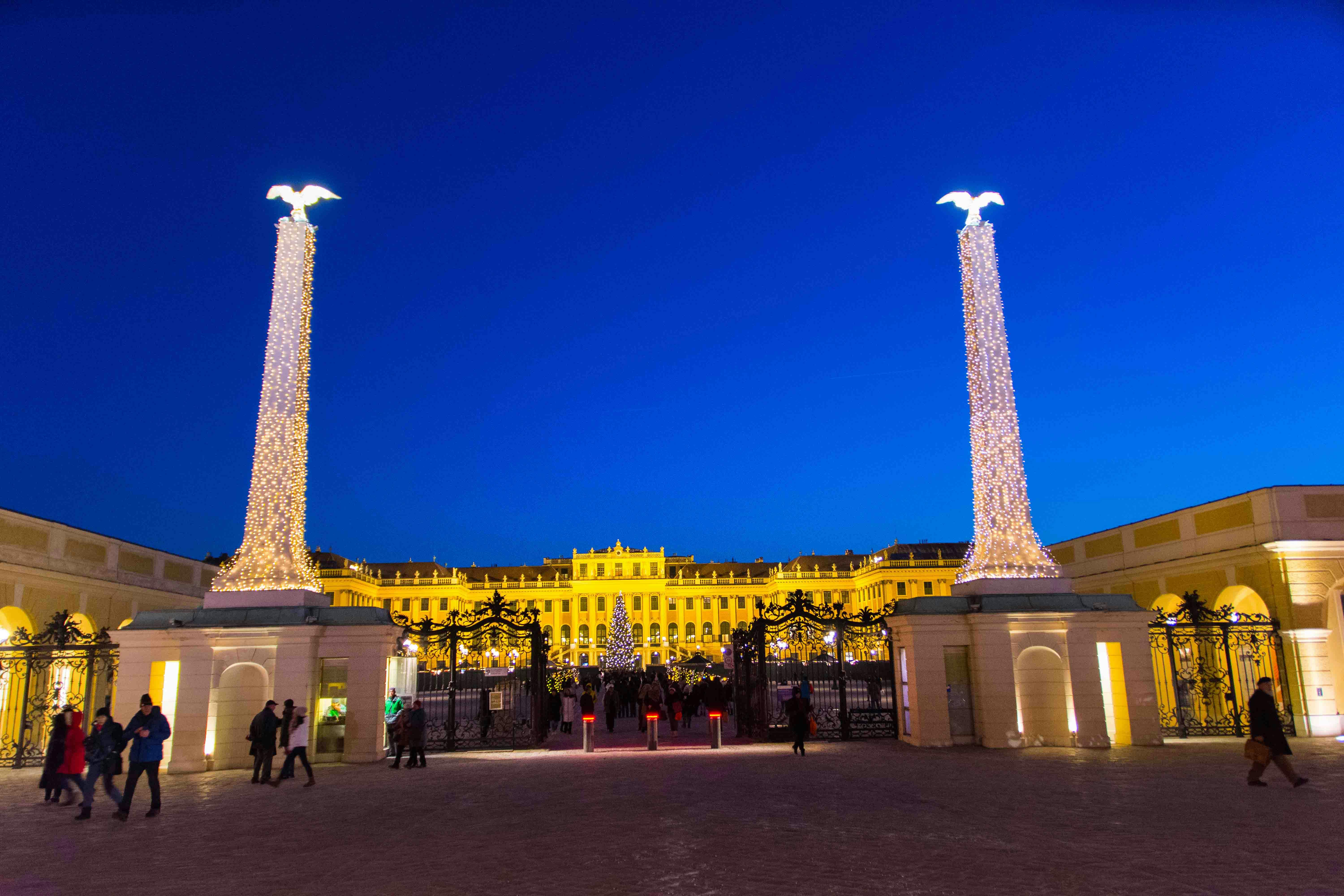 Vienna Sightseeing: 1-Hour Vienna Evening Bus Tour with Audio Guide Image 5