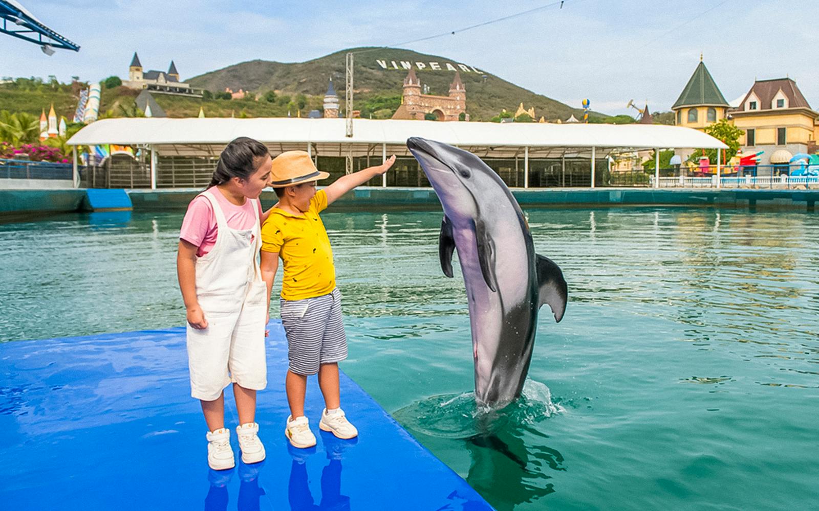 VinWonders Nha Trang Single Entry Tickets with Round-Trip Cable Car Ride Image 12