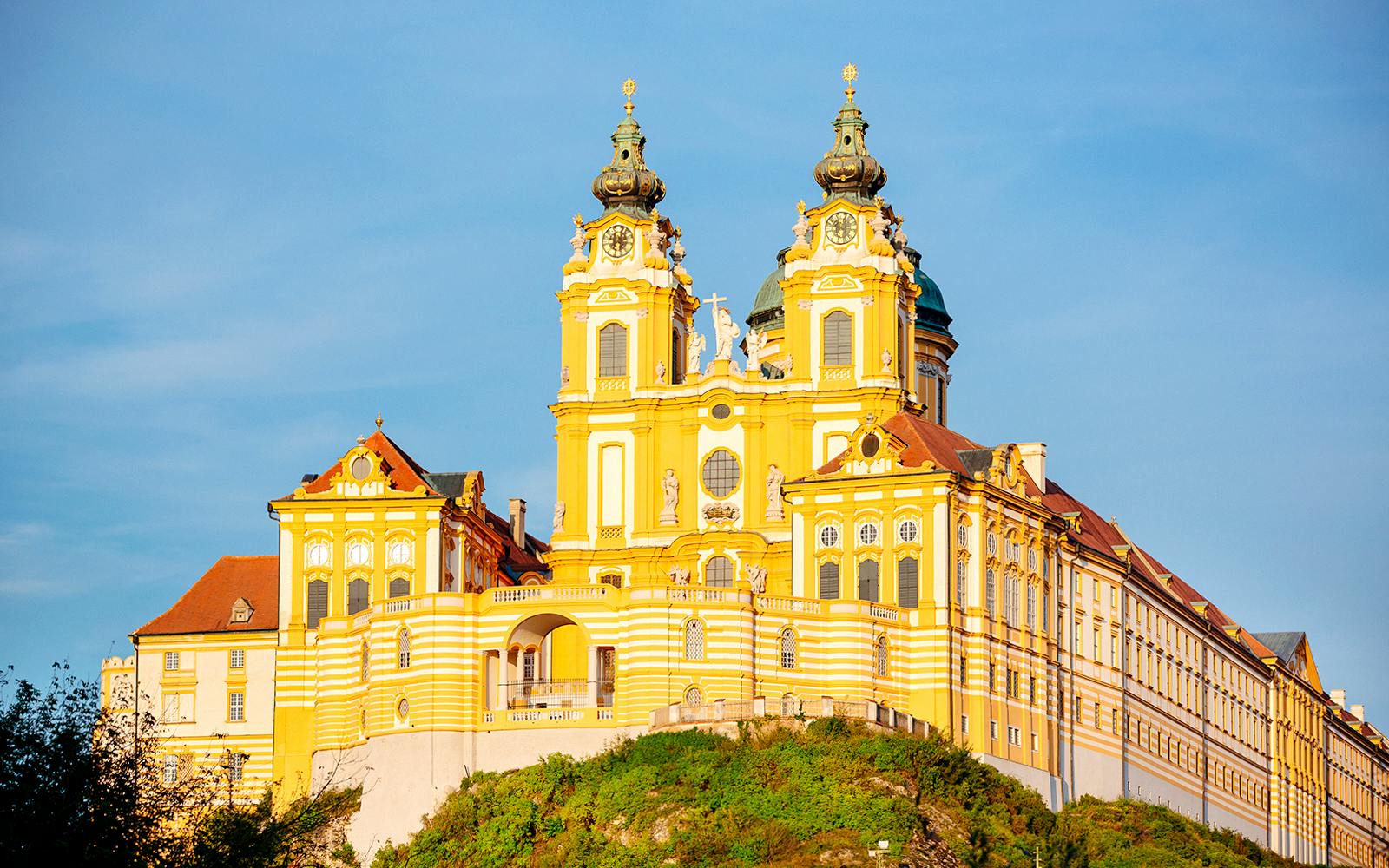 Wachau Day Trip With Free Time in Melk Image 4