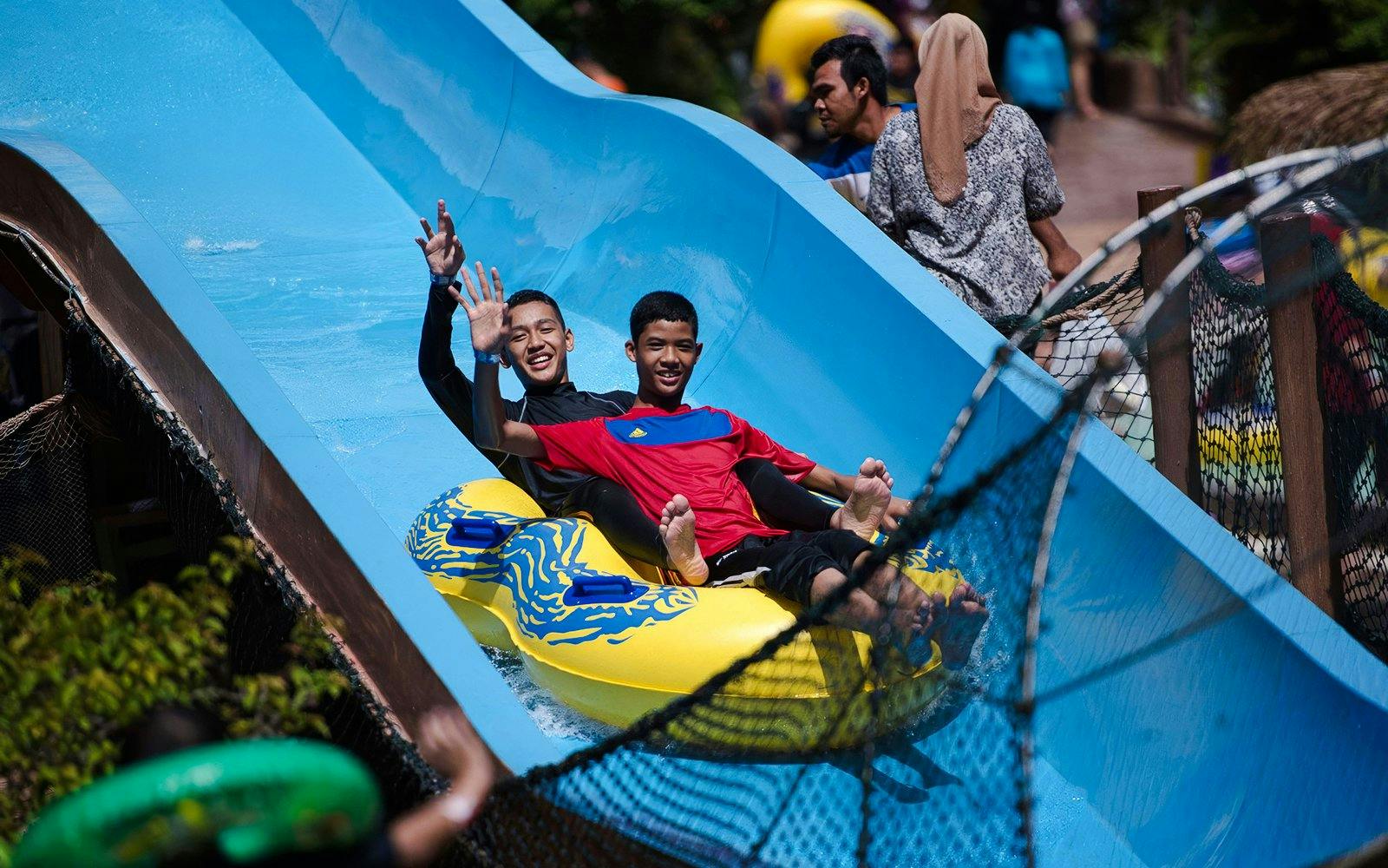 Wet World Water Park Shah Alam Image 3