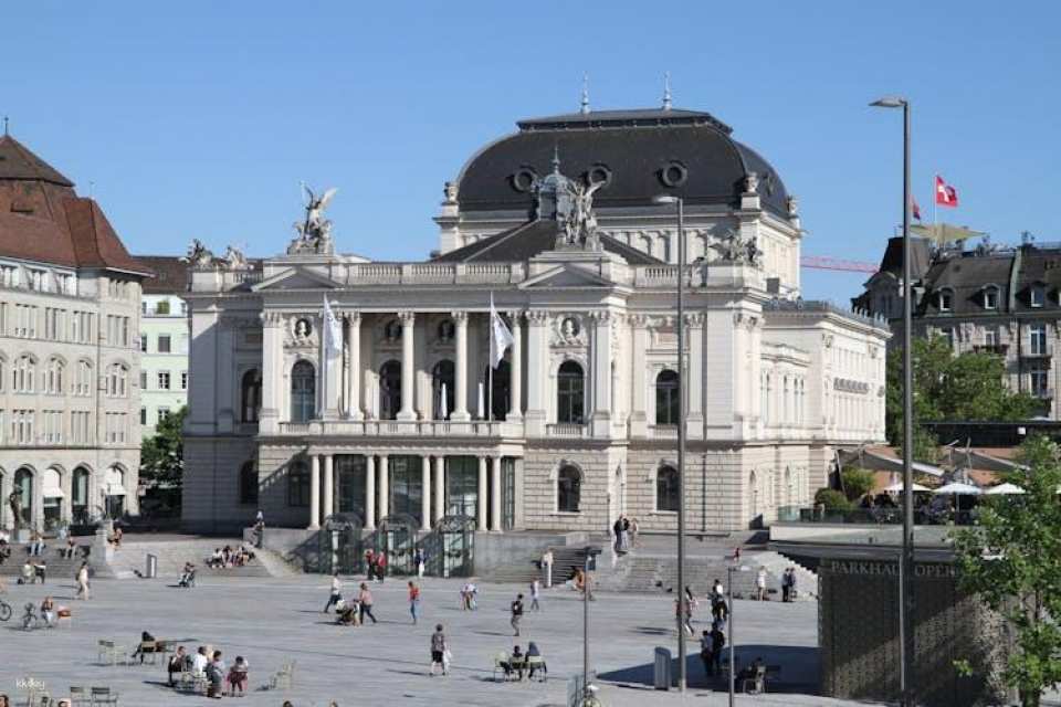 Zurich and surroundings guided tour
