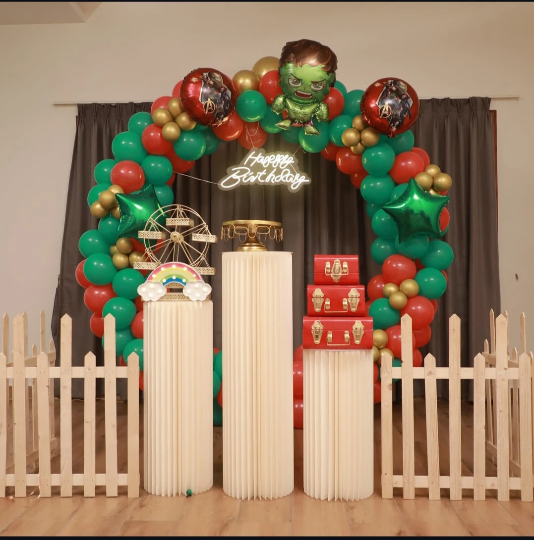 Avengers Mini Superhero Balloon Party Setup