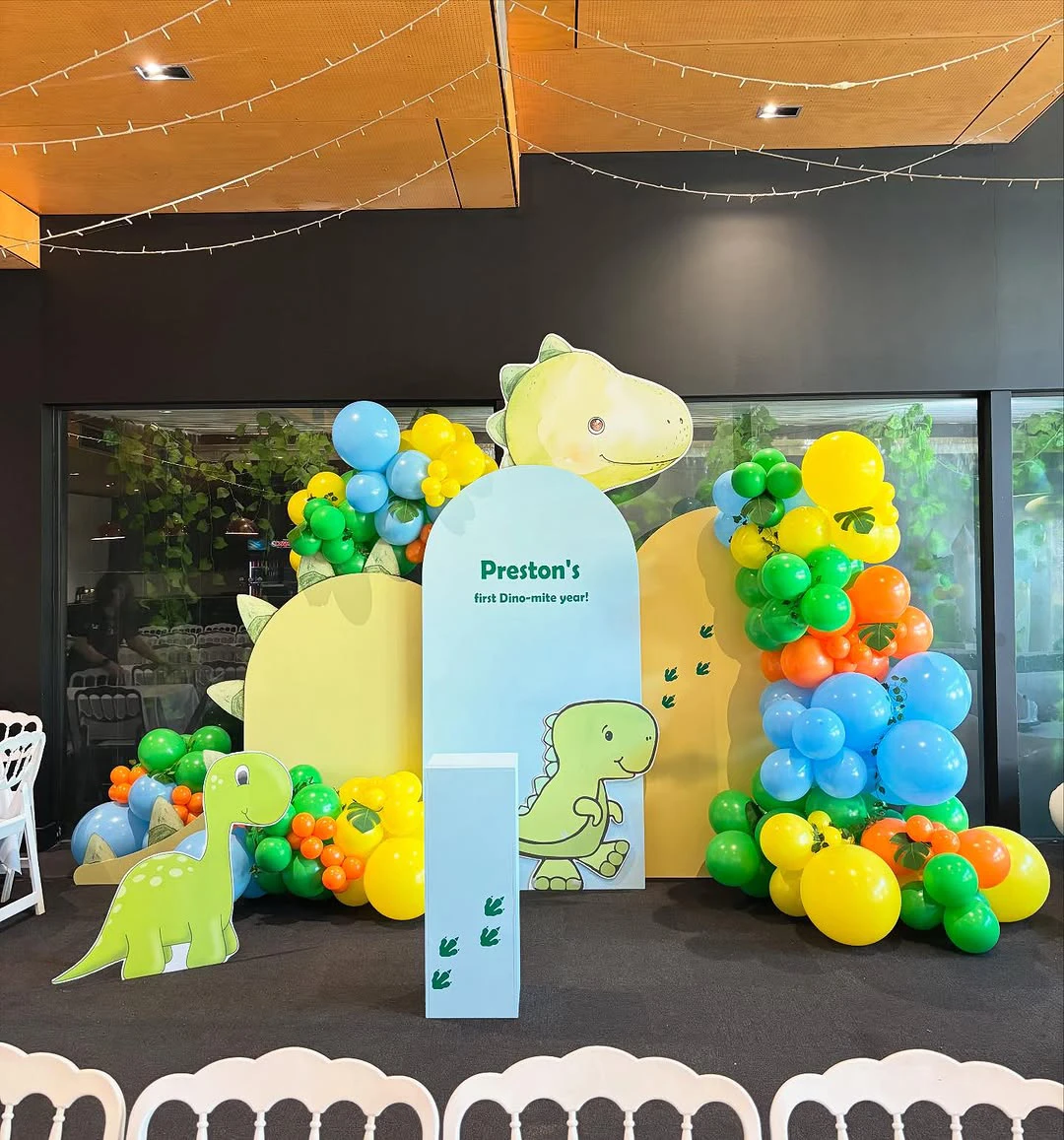 Dinosaur World Volcano Birthday Balloon Setup