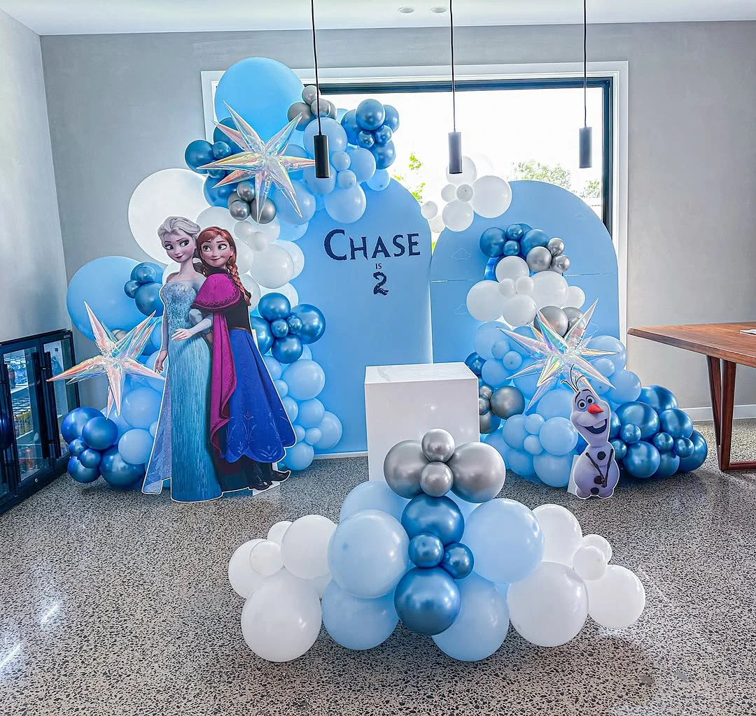 Frozen Birthday Winter Wonderland Balloon Setup