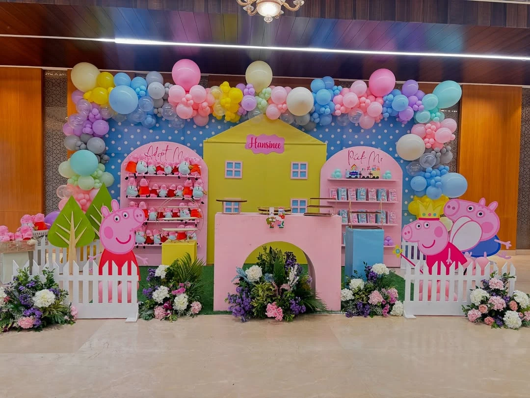 Peppa Pig Fancy Birthday Bash Balloon Setup