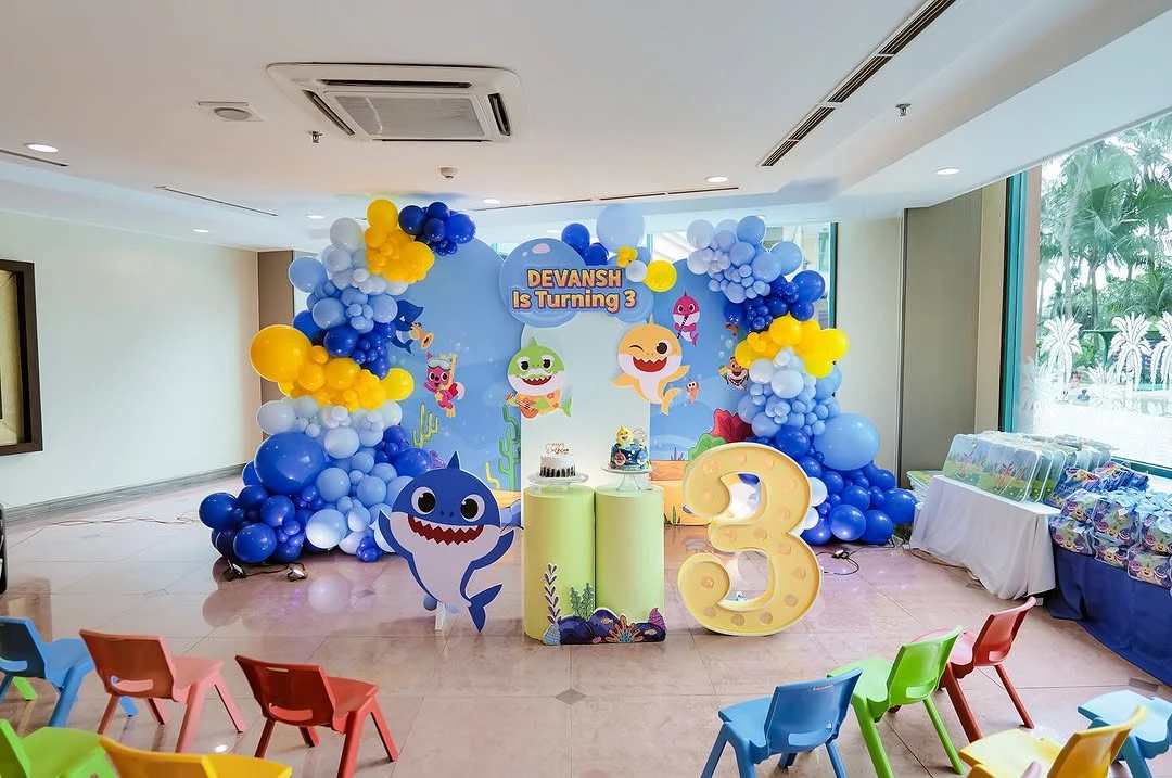Baby Shark Lagoon Theme Birthday Balloon Setup