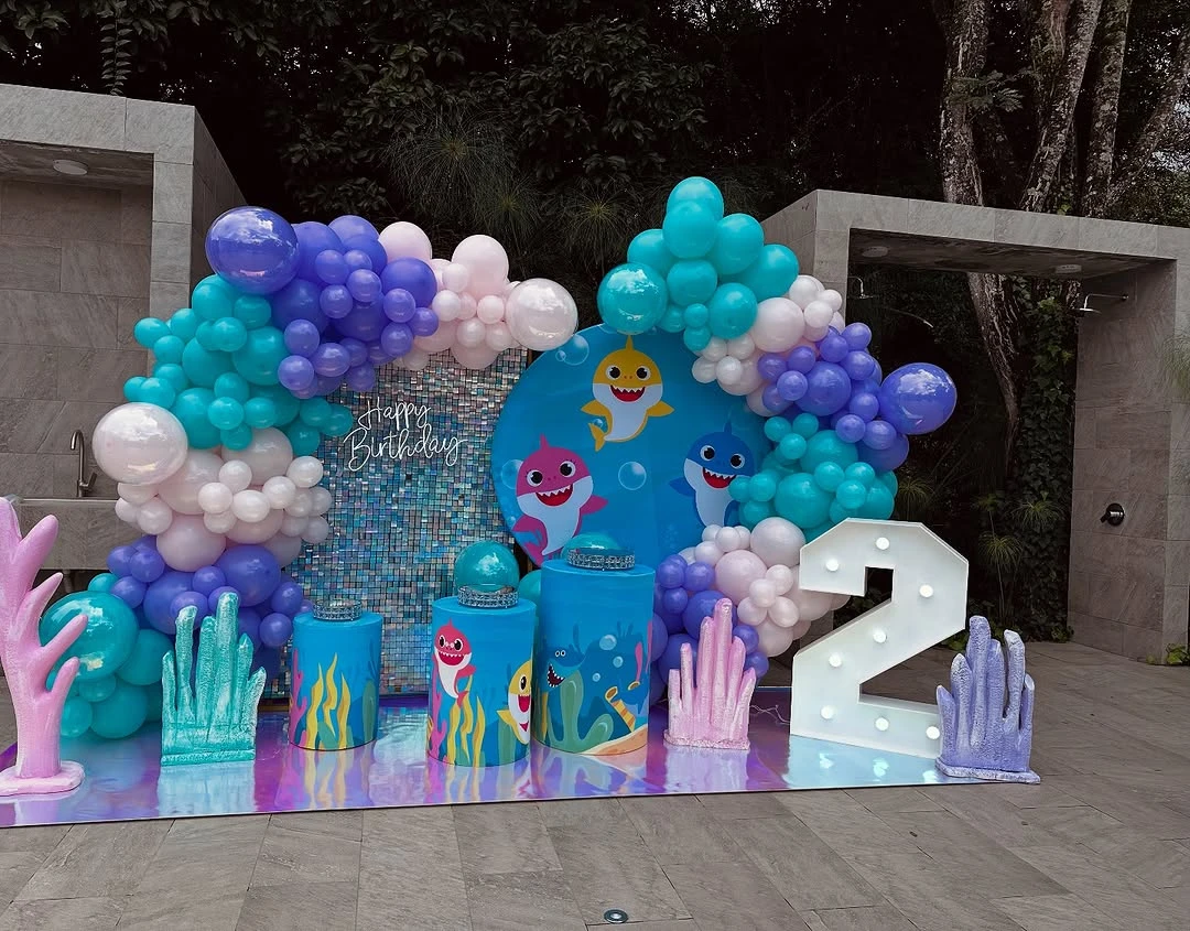 Baby Shark Underwater Birthday Balloon Extravaganza