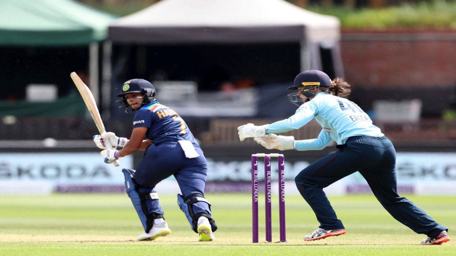 England beat India in 2nd women's ODI by 5 wickets, clinch series