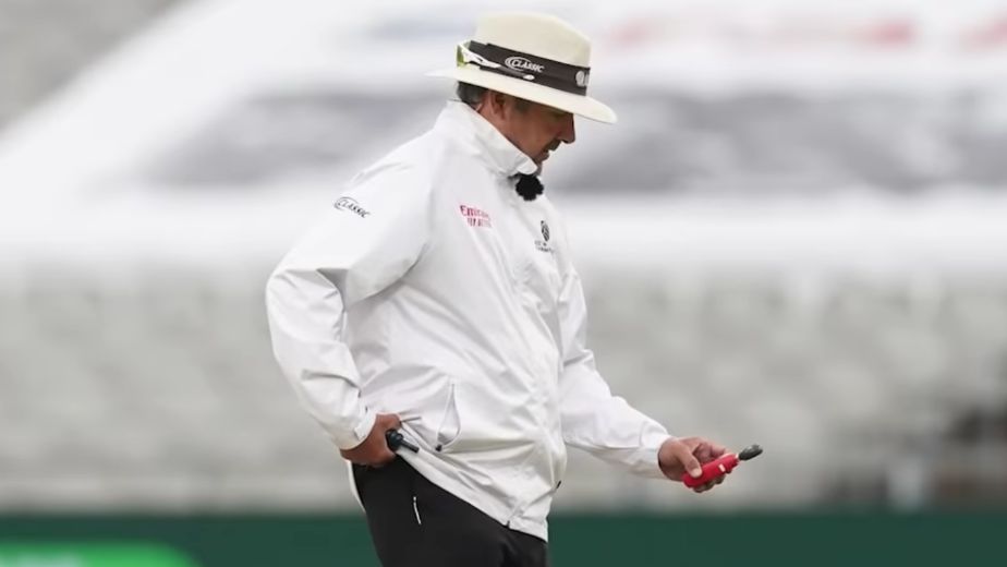 T20 WC: English umpire Gough banned for 6 days for alleged bubble breach