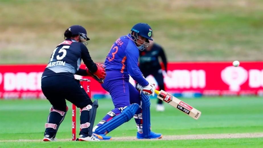 Indian women suffer 3-wicket loss to NZ in second ODI