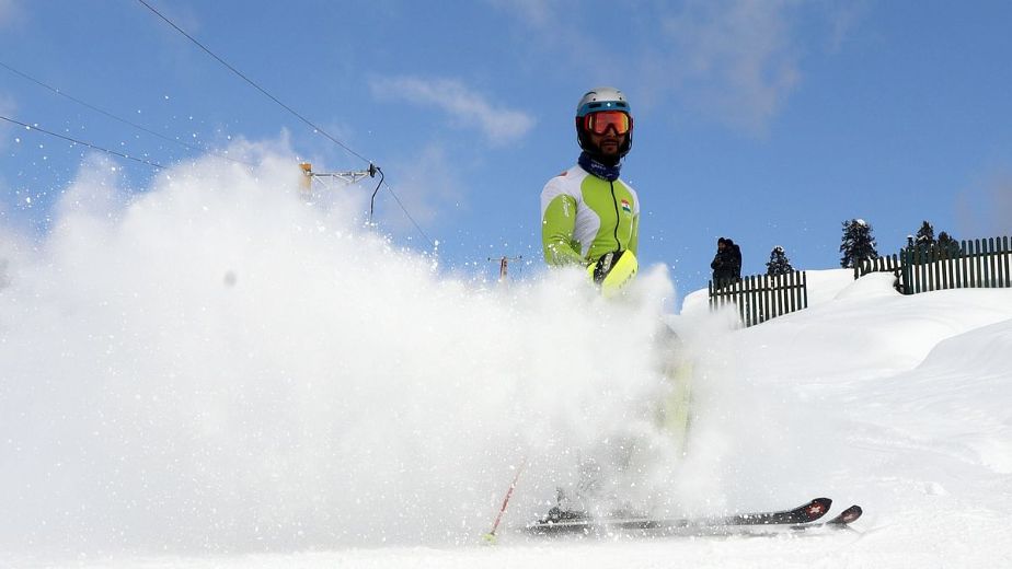 Winter Olympics: Arif Khan fails to finish men's slalom event
