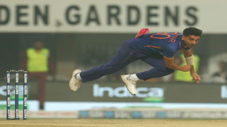 Hamstring injury rules Deepak Chahar out of Sri Lanka T20Is