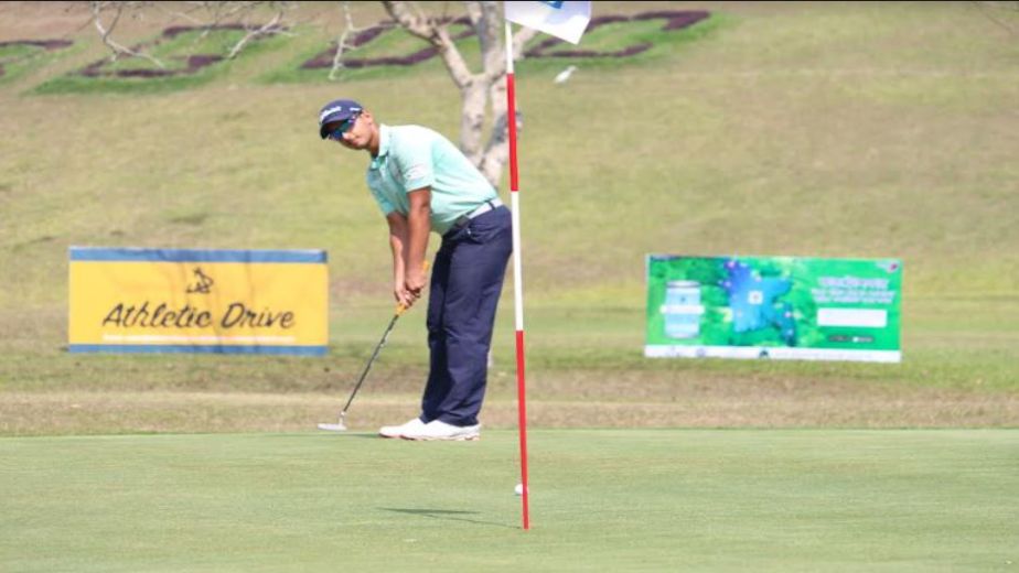 Golf: Kshitij Naveed Kaul grabs five shot lead at Chattogram Open