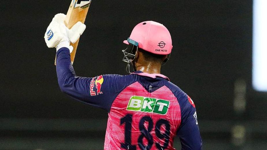 Shimron Hetmyer's unbeaten fifty takes RR to 165 for 6 against Rajasthan Royals