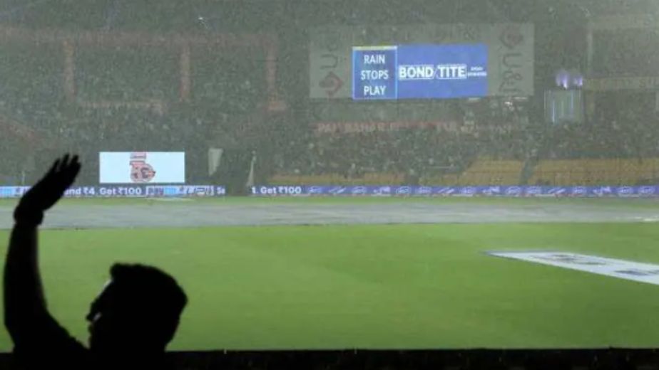 India lose openers to reach 53/2 as rain stops play before lunch